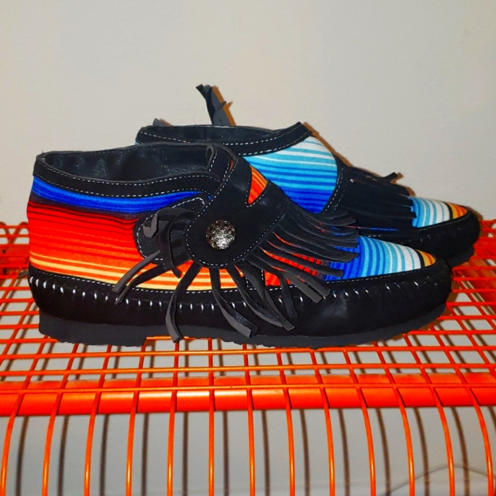 💥3/$10. NWOT Native "Inspired" Shoes/Moccasins 8